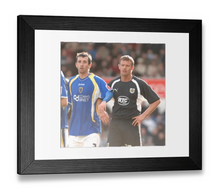 Framed Print : Intense Rivalry: Lee Trundle's Battle on the Field - Cardiff City vs. Bristol City
