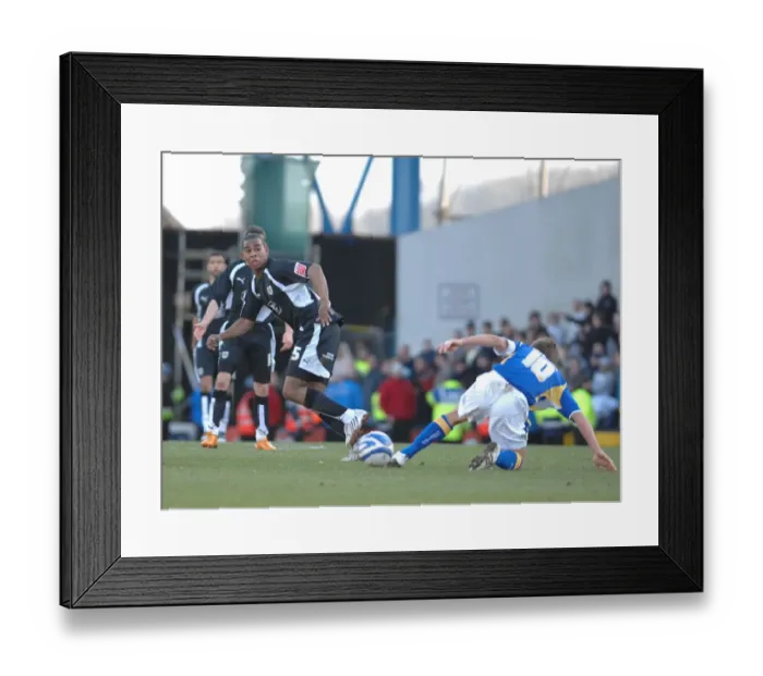 Framed Print : Marvin Elliott's Epic Goal: Cardiff City vs. Bristol City Showdown