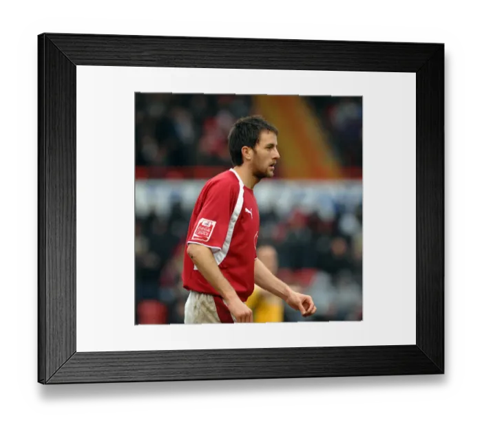 Framed Print : Cole Skuse in Action: Bristol City vs. Norwich City Framed Print : Cole Skuse in Action: Bristol City vs. Norwich City
