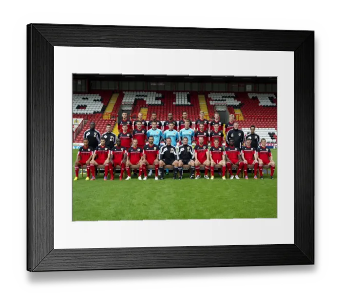 Framed Print : Bristol City FC: 2012-2013 Team Photo - The Squad at Ashton Gate Framed Print : Bristol City FC: 2012-2013 Team Photo - The Squad at Ashton Gate