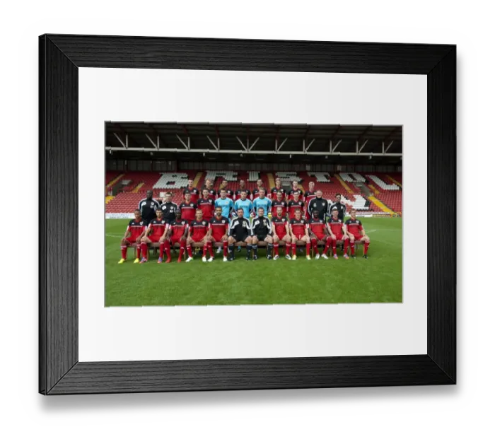 Framed Print : Bristol City FC: 2012-2013 Squad - United at Ashton Gate