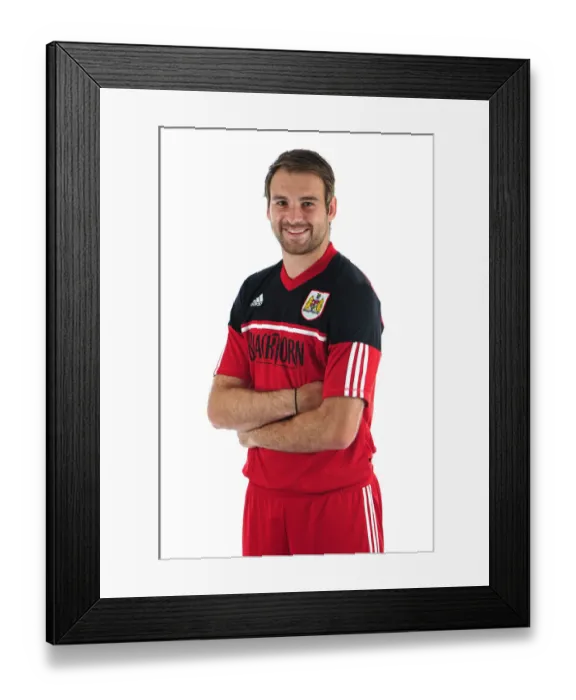 Framed Print : Brett Pitman of Bristol City Football Club in Focus during Pre-Season Training Framed Print : Brett Pitman of Bristol City Football Club in Focus during Pre-Season Training