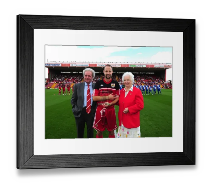 Framed Print : Louis Carey's Testimonial: A Special Reunion at Ashton Gate (Bristol City vs. Bristol Rovers, 2012)