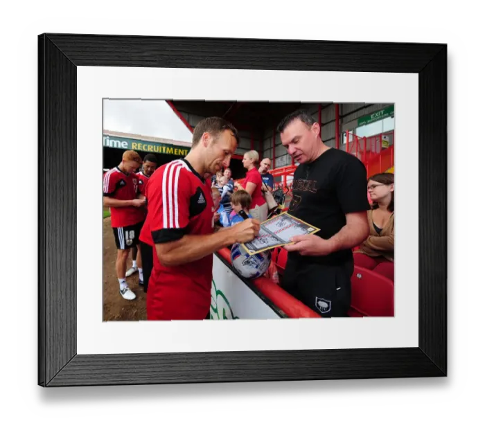 Framed Print : Bristol City Football Club: Jody Morris at Pre-Season Open Day, August 3, 2012 Framed Print : Bristol City Football Club: Jody Morris at Pre-Season Open Day, August 3, 2012