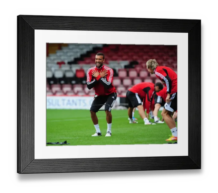 Framed Print : Bristol City FC: Liam Fontaine Kicks Off Pre-Season Training, July 2012 (Open Day) Framed Print : Bristol City FC: Liam Fontaine Kicks Off Pre-Season Training, July 2012 (Open Day)