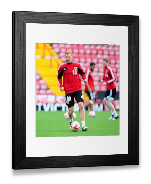 Framed Print : Bristol City FC: Ryan Taylor at Pre-Season Open Day, August 3, 2012 Framed Print : Bristol City FC: Ryan Taylor at Pre-Season Open Day, August 3, 2012