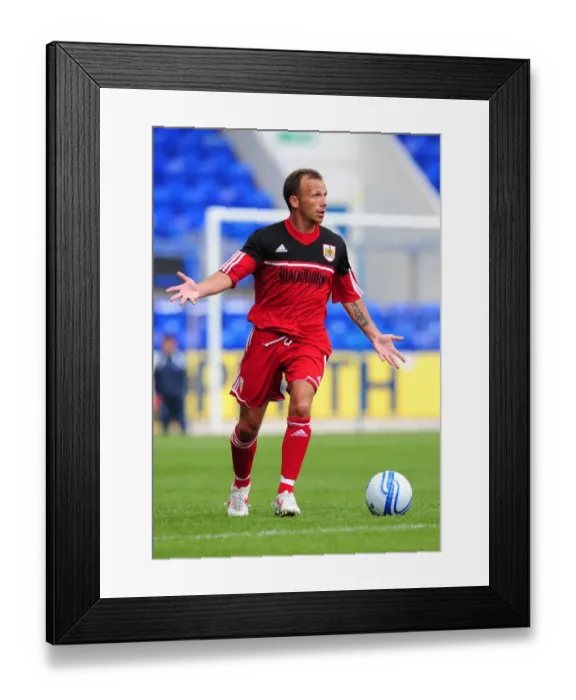 Framed Print : Jody Morris Leads Bristol City in Pre-Season Friendly at McDiarmid Park, July 2012 Framed Print : Jody Morris Leads Bristol City in Pre-Season Friendly at McDiarmid Park, July 2012