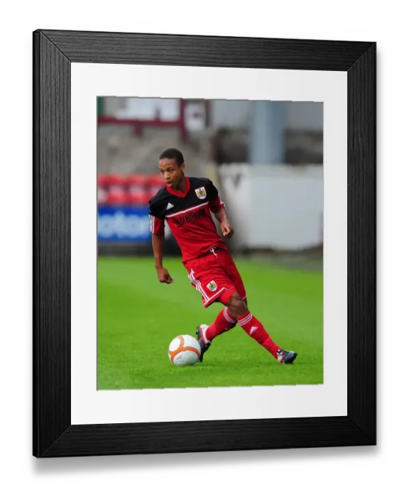 Framed Print : Bobby Reid in Action: Bristol City's Pre-Season Friendly at Dunfermline Athletic, August 2012 Framed Print : Bobby Reid in Action: Bristol City's Pre-Season Friendly at Dunfermline Athletic, August 2012