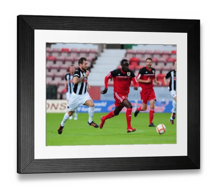 Framed Print : Adomah in Action: Bristol City vs. Dunfermline, 01.08.12 Framed Print : Adomah in Action: Bristol City vs. Dunfermline, 01.08.12