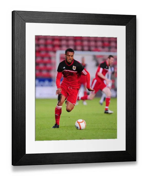 Framed Print : Bristol City's Aaron Holley in Action During Pre-Season Friendly Against Dunfermline Framed Print : Bristol City's Aaron Holley in Action During Pre-Season Friendly Against Dunfermline