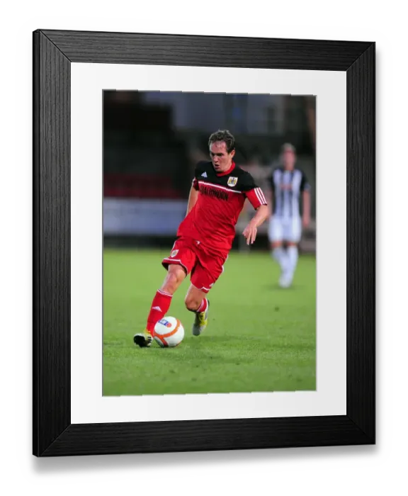 Framed Print : Neil Kilkenny in Action: Bristol City vs Dunfermline Athletic, 2012 Framed Print : Neil Kilkenny in Action: Bristol City vs Dunfermline Athletic, 2012
