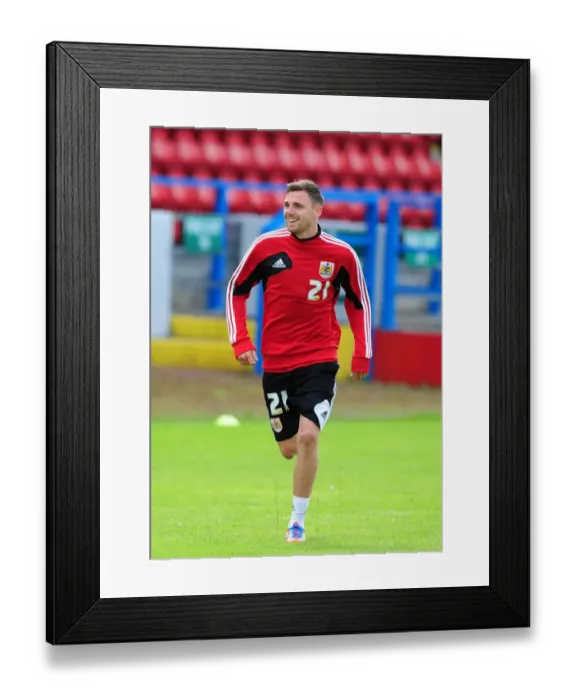 Framed Print : Bristol City Football Club: Paul Anderson in Pre-Season Training, Scotland Tour (July 2012) Framed Print : Bristol City Football Club: Paul Anderson in Pre-Season Training, Scotland Tour (July 2012)