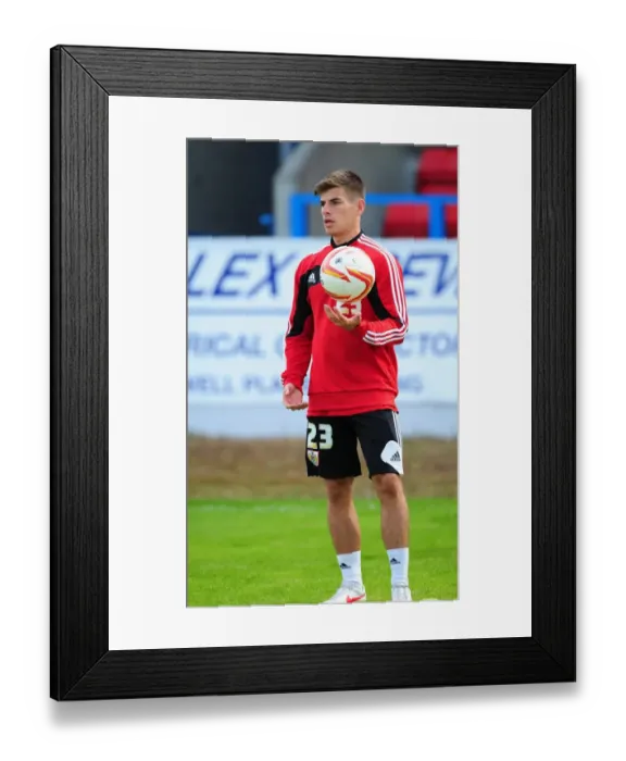 Framed Print : Bristol City Football Club: Joe Edwards in Pre-Season Training, Scotland Tour (July 2012) Framed Print : Bristol City Football Club: Joe Edwards in Pre-Season Training, Scotland Tour (July 2012)