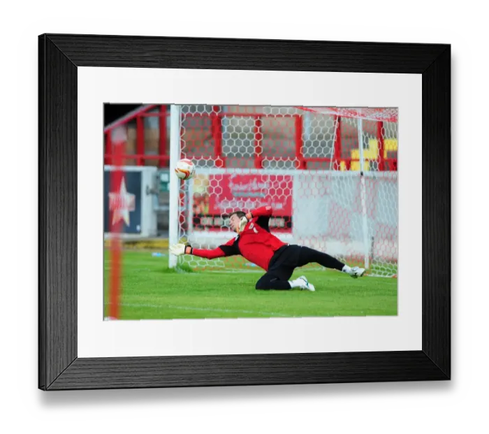 Framed Print : Bristol City FC: Tom Heaton Focused in Pre-Season Training, July 2012