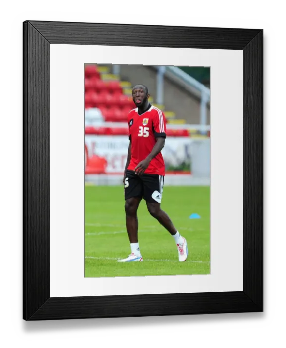 Framed Print : Bristol City FC: Damion Stewart in Pre-Season Training, July 2012 Framed Print : Bristol City FC: Damion Stewart in Pre-Season Training, July 2012