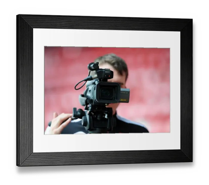 Framed Print : Bristol City FC: Stewart Dougall in Intense Focus during Pre-Season Training (July 2012) Framed Print : Bristol City FC: Stewart Dougall in Intense Focus during Pre-Season Training (July 2012)