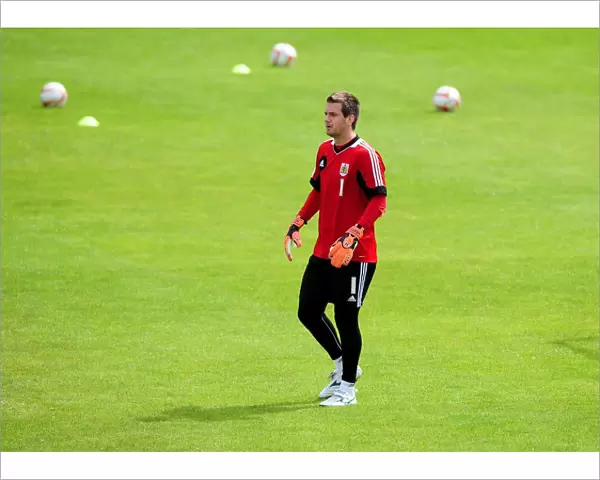 Bristol City FC: Tom Heaton's Focus during Pre-Season Training (July 2012)