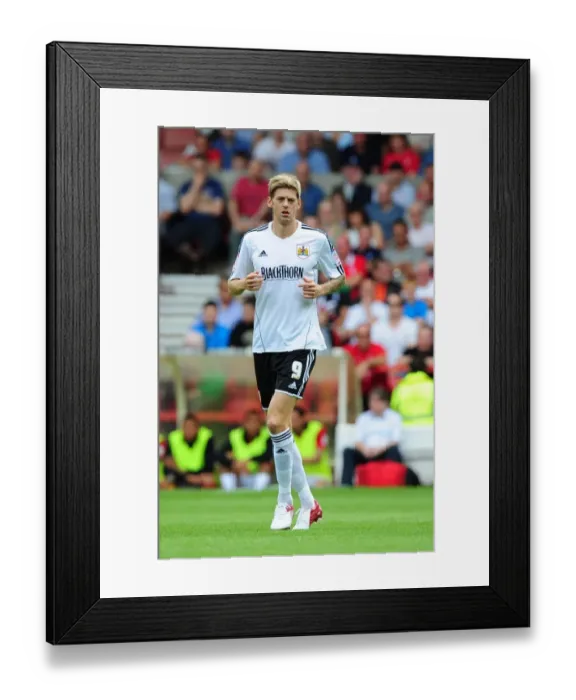 Framed Print : Jon Stead of Bristol City Faces Off Against Nottingham Forest in Championship Clash, 2012 Framed Print : Jon Stead of Bristol City Faces Off Against Nottingham Forest in Championship Clash, 2012