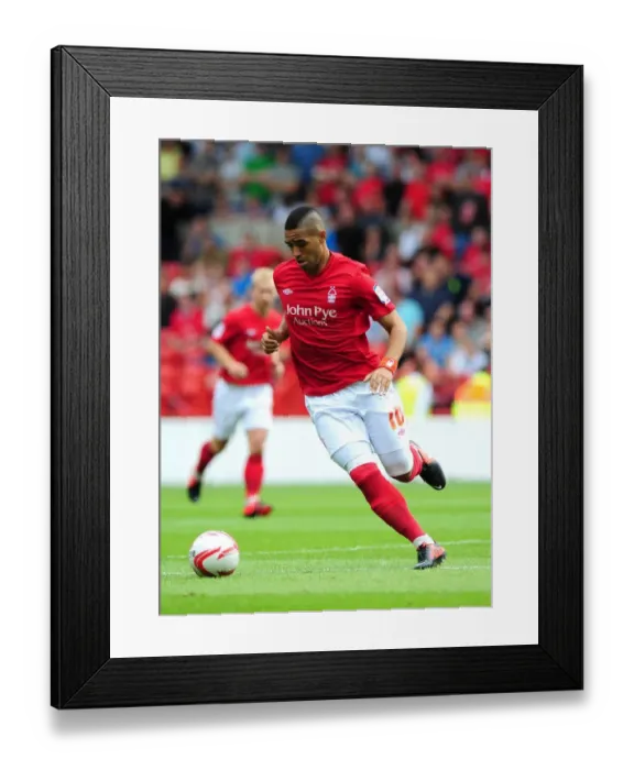 Framed Print : Championship Showdown: Lewis McGugan in Action for Nottingham Forest against Bristol City at The City Ground Framed Print : Championship Showdown: Lewis McGugan in Action for Nottingham Forest against Bristol City at The City Ground