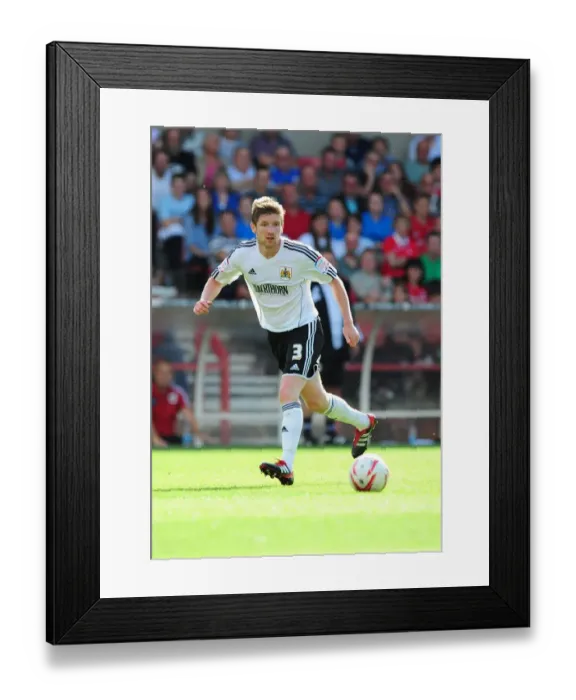 Framed Print : Championship Showdown: Mark Wilson of Bristol City in Action against Nottingham Forest at The City Ground Framed Print : Championship Showdown: Mark Wilson of Bristol City in Action against Nottingham Forest at The City Ground