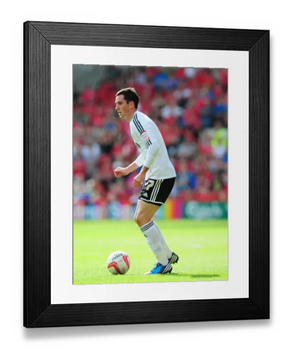 Framed Print : Greg Cunningham in Action: Nottingham Forest vs. Bristol City, 2012 - Football Championship