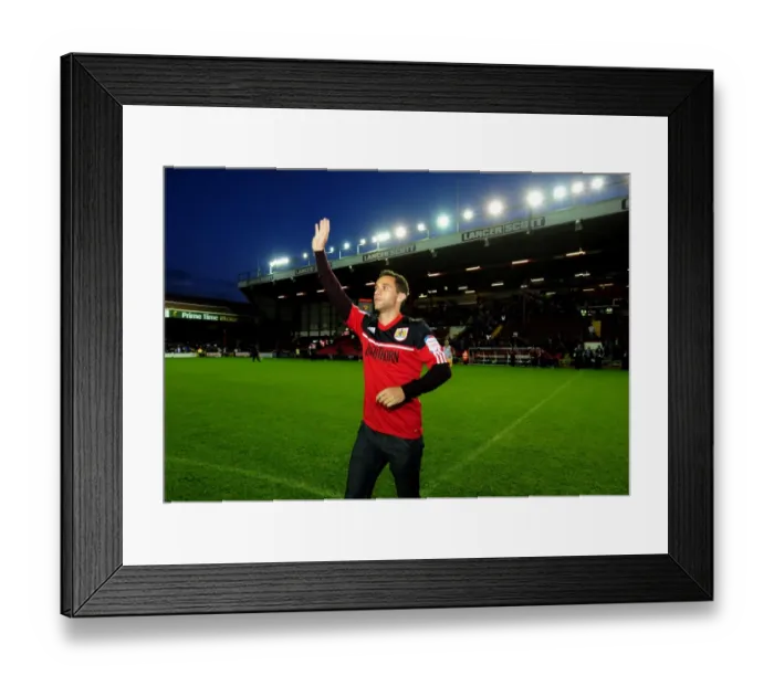Framed Print : Bristol City's New Signing Sam Baldock Unveiled at Ashton Gate: Championship Debut Against Crystal Palace (August 2012) Framed Print : Bristol City's New Signing Sam Baldock Unveiled at Ashton Gate: Championship Debut Against Crystal Palace (August 2012)