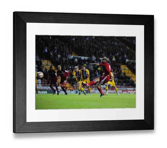 Framed Print : Bristol City's Jon Stead Scores Penalty Against Crystal Palace in 2012 Championship Match Framed Print : Bristol City's Jon Stead Scores Penalty Against Crystal Palace in 2012 Championship Match