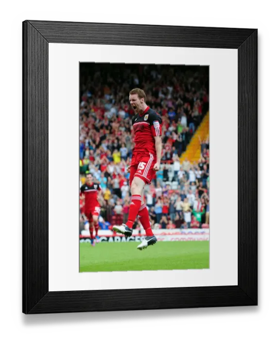 Framed Print : Stephen Pearson Scores First Goal for Bristol City Against Cardiff City, Championship 2012 - Joe Meredith Photo Framed Print : Stephen Pearson Scores First Goal for Bristol City Against Cardiff City, Championship 2012 - Joe Meredith Photo