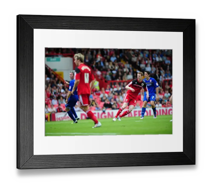 Framed Print : Stephen Pearson Scores the Winner: Bristol City vs. Cardiff City, Championship 2012