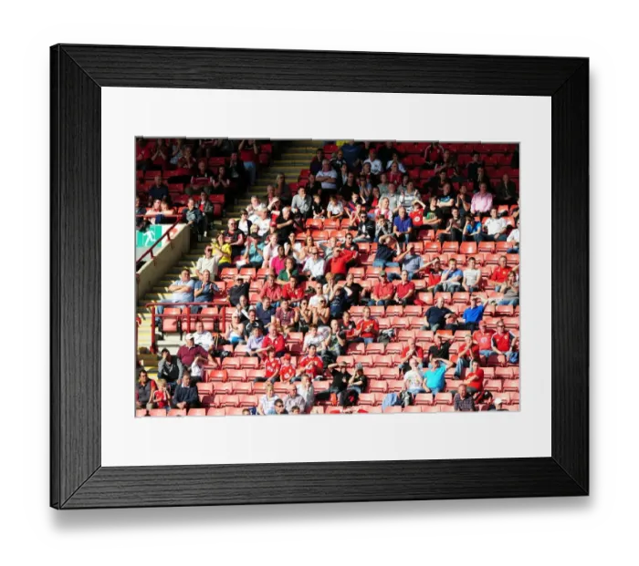Framed Print : Barnsley v Bristol City Framed Print : Barnsley v Bristol City