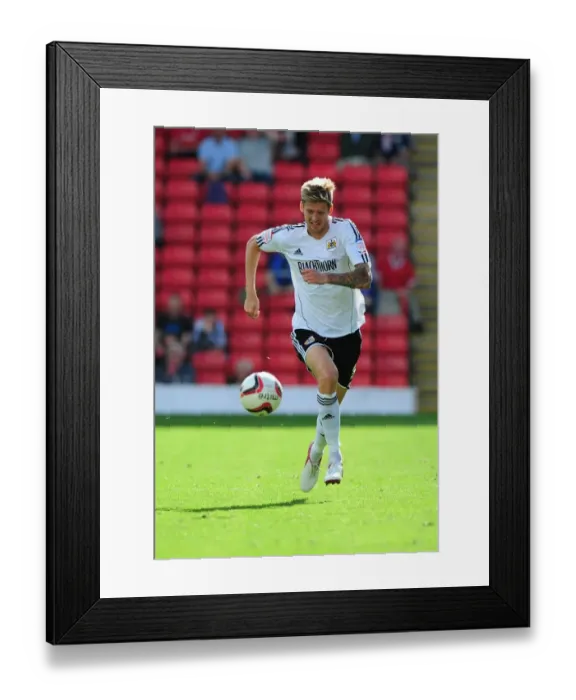 Framed Print : Jon Stead of Bristol City in Action against Barnsley at Oakwell Stadium, Championship Match, September 1, 2012 Framed Print : Jon Stead of Bristol City in Action against Barnsley at Oakwell Stadium, Championship Match, September 1, 2012