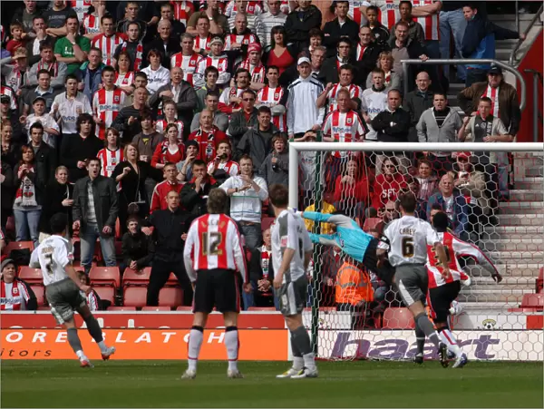 Adriano Basso in Action: Southampton vs. Bristol City