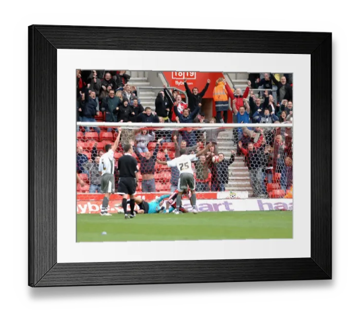 Framed Print : Southampton vs. Bristol City: A Football Rivalry - The Battle on the Field (Season 07-08)