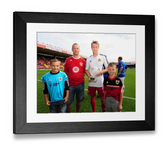 Framed Print : Championship Showdown: Bristol City vs Blackburn Rovers at Ashton Gate Stadium (September 15, 2012)
