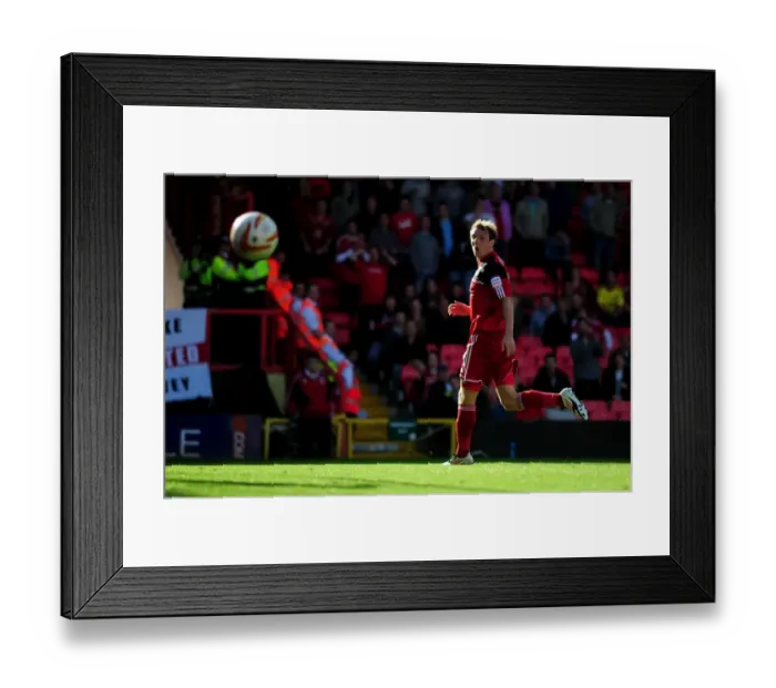 Framed Print : Bristol City vs Leeds United: Martyn Woolford's Missed Header, Championship Football, Ashton Gate Framed Print : Bristol City vs Leeds United: Martyn Woolford's Missed Header, Championship Football, Ashton Gate