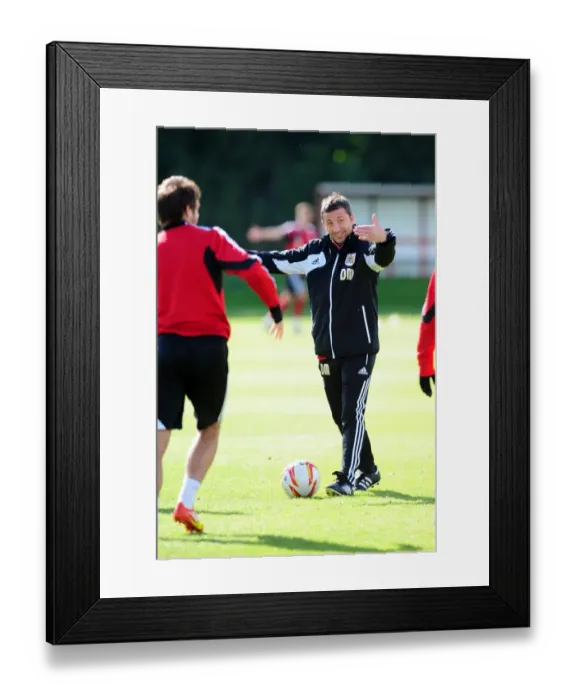 Framed Print : Bristol City FC: Derek McInnes Leads Team Training, September 2012 Framed Print : Bristol City FC: Derek McInnes Leads Team Training, September 2012