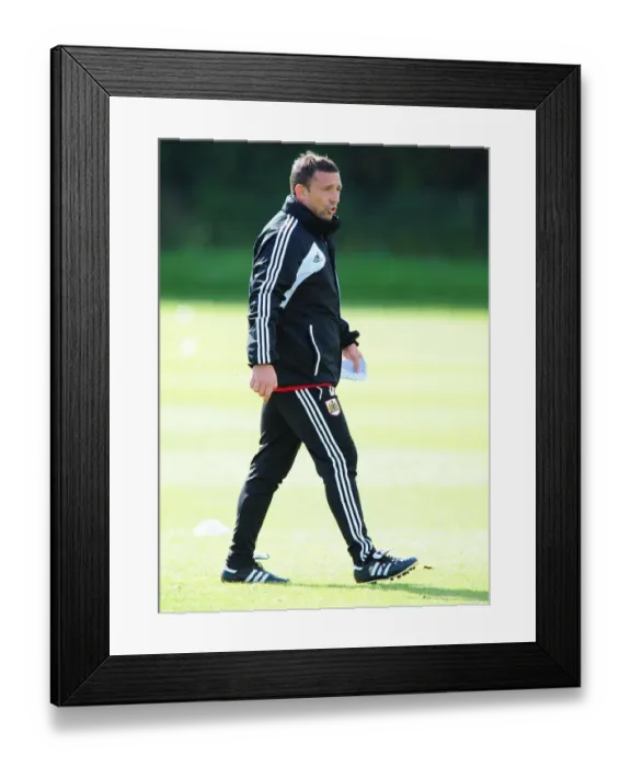 Framed Print : Bristol City Manager Derek McInnes Leading Training Session, September 2012