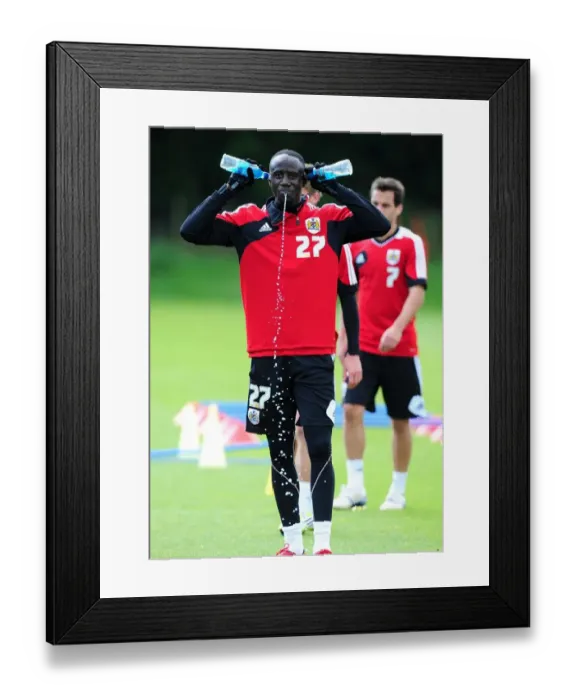 Framed Print : Bristol City Football Club: Albert Adomah and Team Mates Share a Laugh During Training