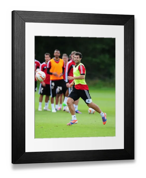 Framed Print : Bristol City Football Club: Richard Foster in Training, September 2012