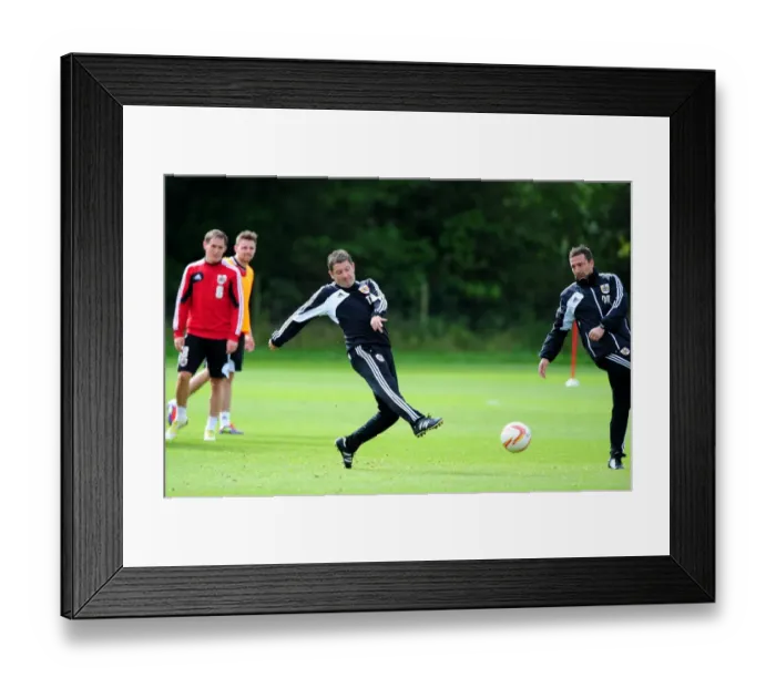 Framed Print : Bristol City FC: Assistant Manager Tony Docherty Conducts Training Session Framed Print : Bristol City FC: Assistant Manager Tony Docherty Conducts Training Session
