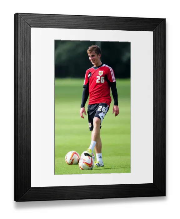 Framed Print : Bristol City's Joe Bryan in Action during Training, September 2012