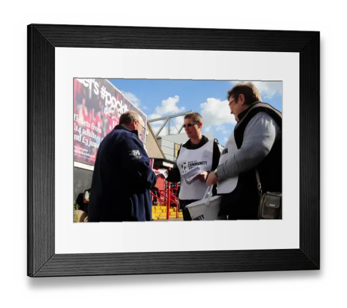 Framed Print : Championship Clash: Bristol City vs. Leeds United at Ashton Gate, September 2012 Framed Print : Championship Clash: Bristol City vs. Leeds United at Ashton Gate, September 2012