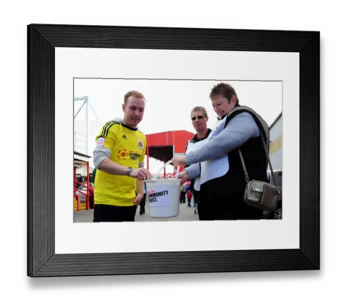 Framed Print : Bristol City vs Leeds United: A Championship Showdown at Ashton Gate Framed Print : Bristol City vs Leeds United: A Championship Showdown at Ashton Gate
