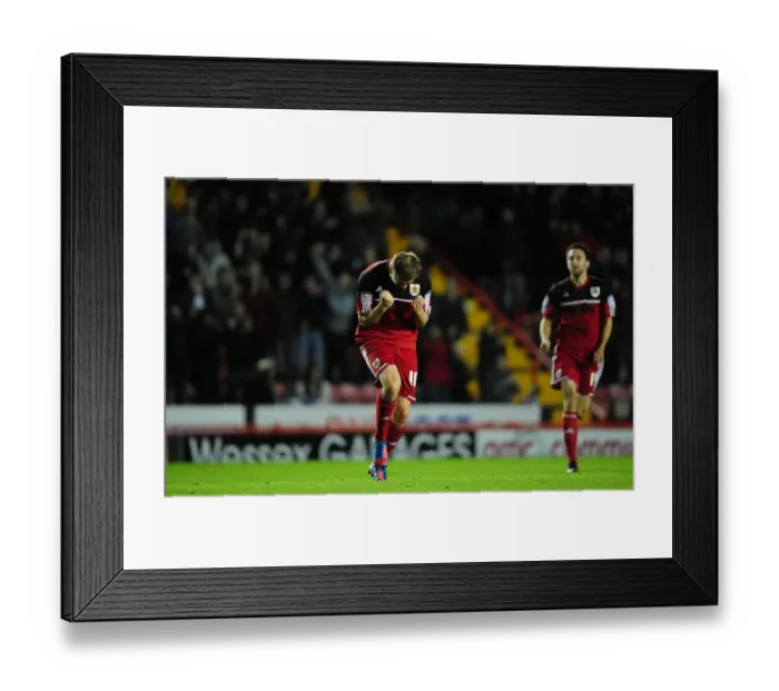 Framed Print : Bristol City's Steven Davies Celebrates Championship Goal Against Millwall, October 2012 Framed Print : Bristol City's Steven Davies Celebrates Championship Goal Against Millwall, October 2012