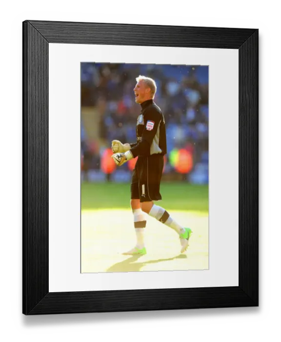 Framed Print : Leicester City's Kasper Schmeichel: Champion's Triumph on the Final Whistle Framed Print : Leicester City's Kasper Schmeichel: Champion's Triumph on the Final Whistle