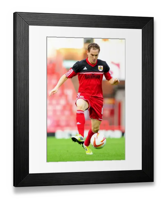 Framed Print : Bristol City U21s vs Brentford U21s: Neil Kilkenny in Action, September 4, 2012 (Football - Professional Development League, Ashton Gate)
