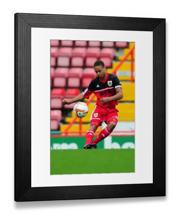 Framed Print : Bobby Reid of Bristol City Shines in U21s Clash Against Ipswich Town, 24 / 09 / 2012 Framed Print : Bobby Reid of Bristol City Shines in U21s Clash Against Ipswich Town, 24 / 09 / 2012