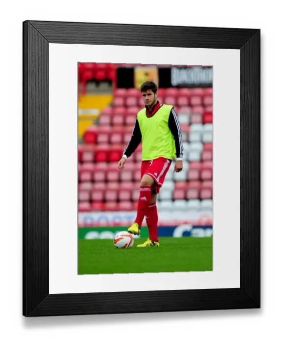 Framed Print : Bristol City's Jack Batton in Action during U21s Clash against Ipswich Town Framed Print : Bristol City's Jack Batton in Action during U21s Clash against Ipswich Town