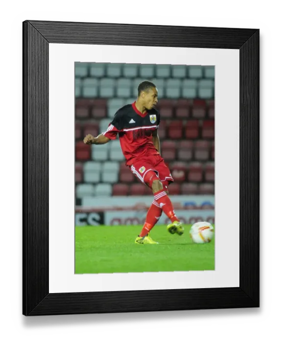 Framed Print : Bobby Reid Leads Bristol City: October 2012 - Football Action from PDL2 Clash Against Millwall
