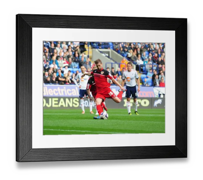 Framed Print : Steven Davies Scores Penalty for Bristol City Against Bolton Wanderers, Championship 2010-11